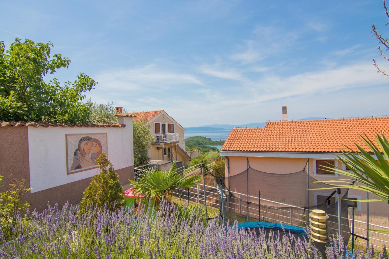 Apartmani VILLA KALINIC Njivice Bagian luar foto