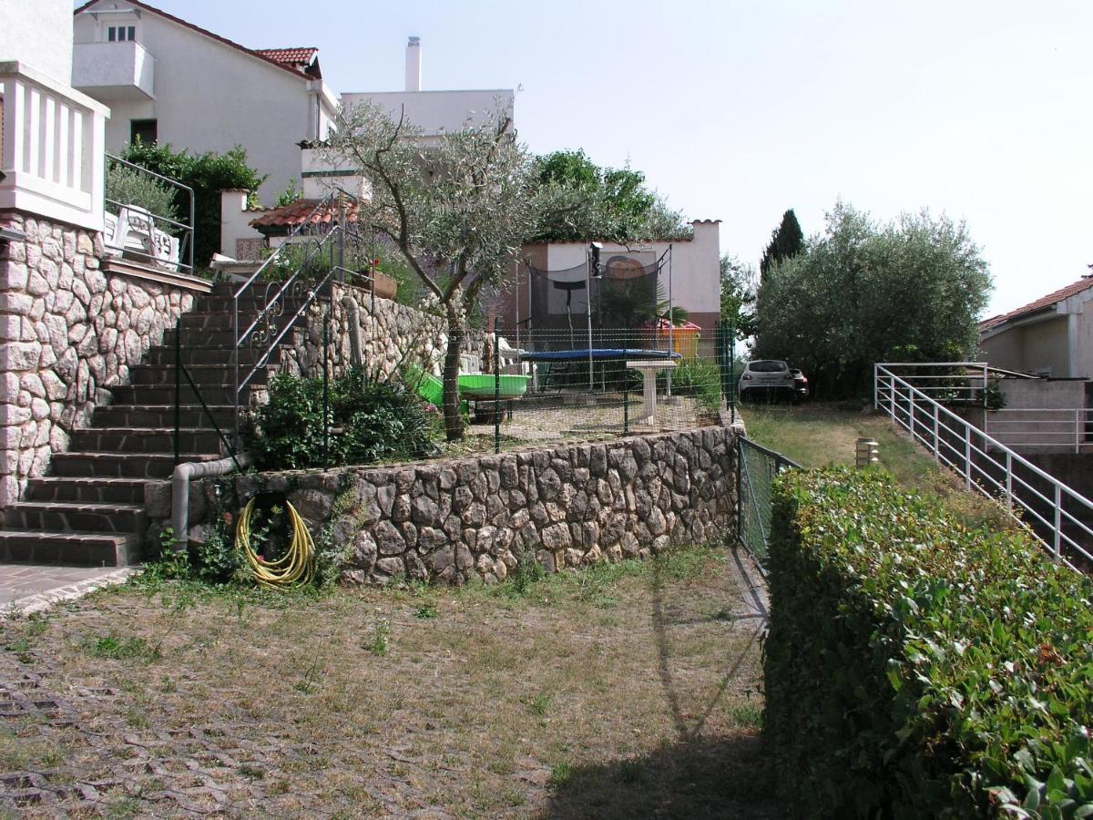 Apartmani VILLA KALINIC Njivice Bagian luar foto