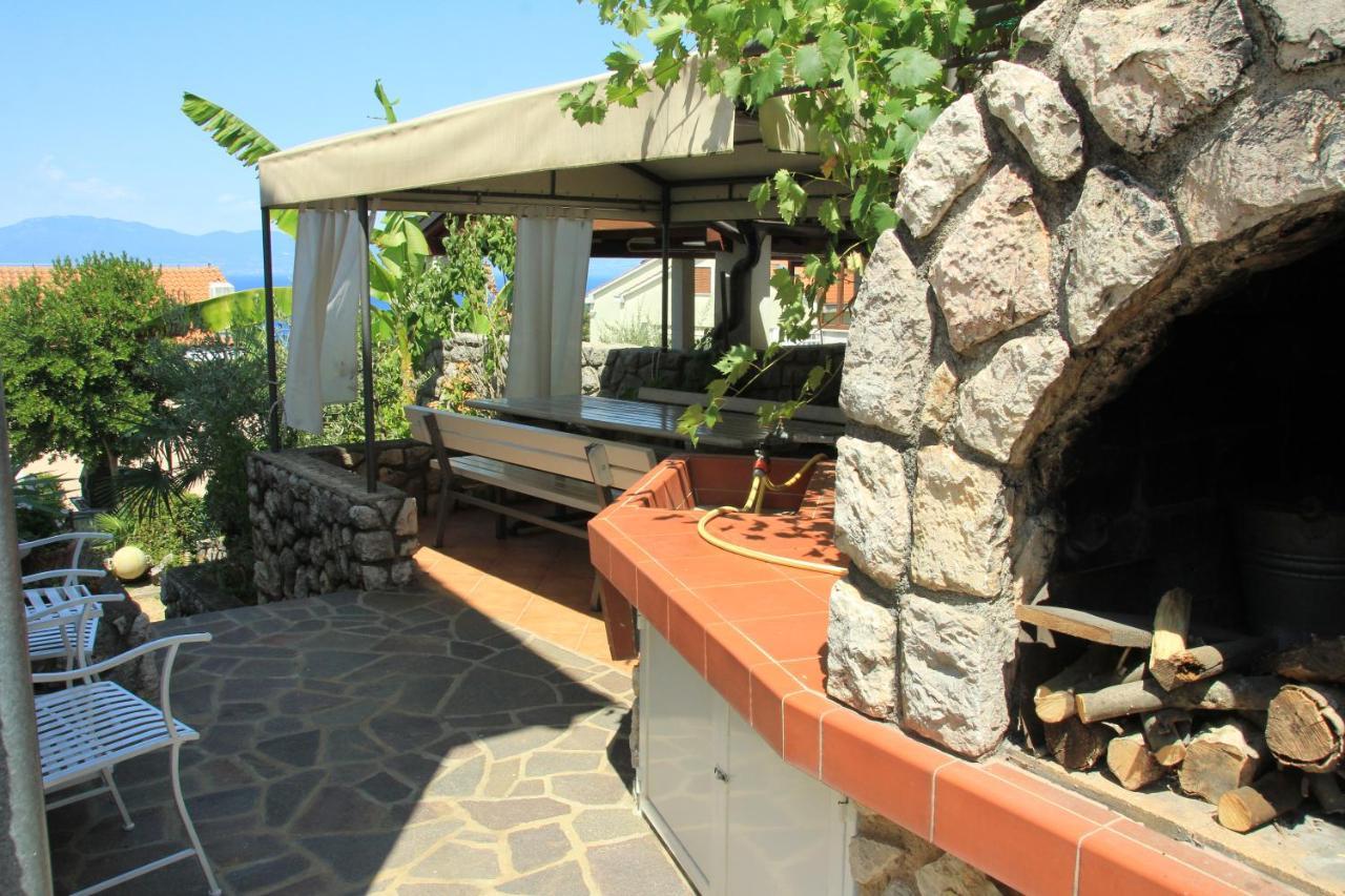Apartmani VILLA KALINIC Njivice Bagian luar foto