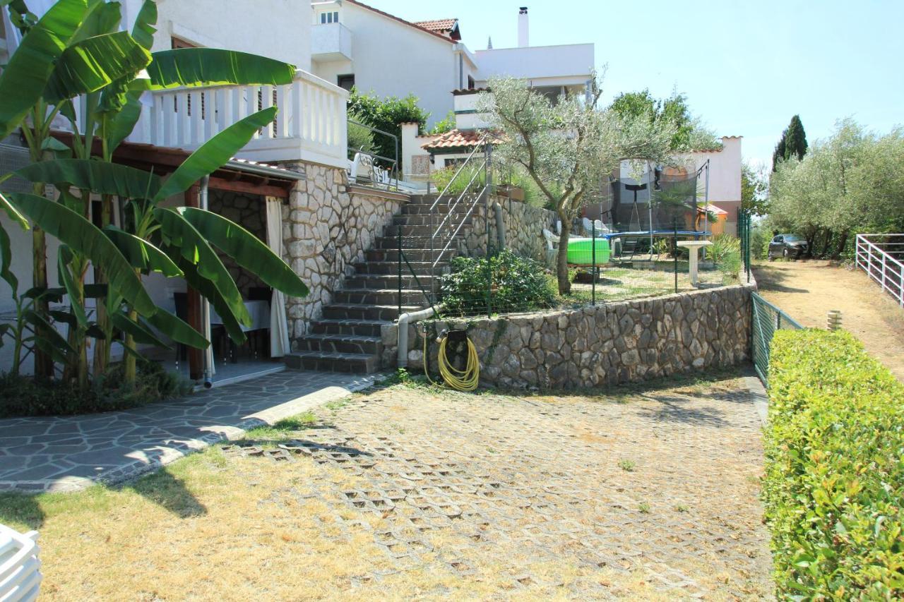 Apartmani VILLA KALINIC Njivice Bagian luar foto