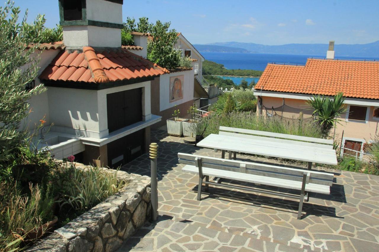 Apartmani VILLA KALINIC Njivice Bagian luar foto