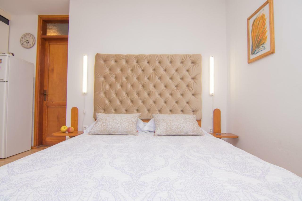 Apartmani VILLA KALINIC Njivice Bagian luar foto